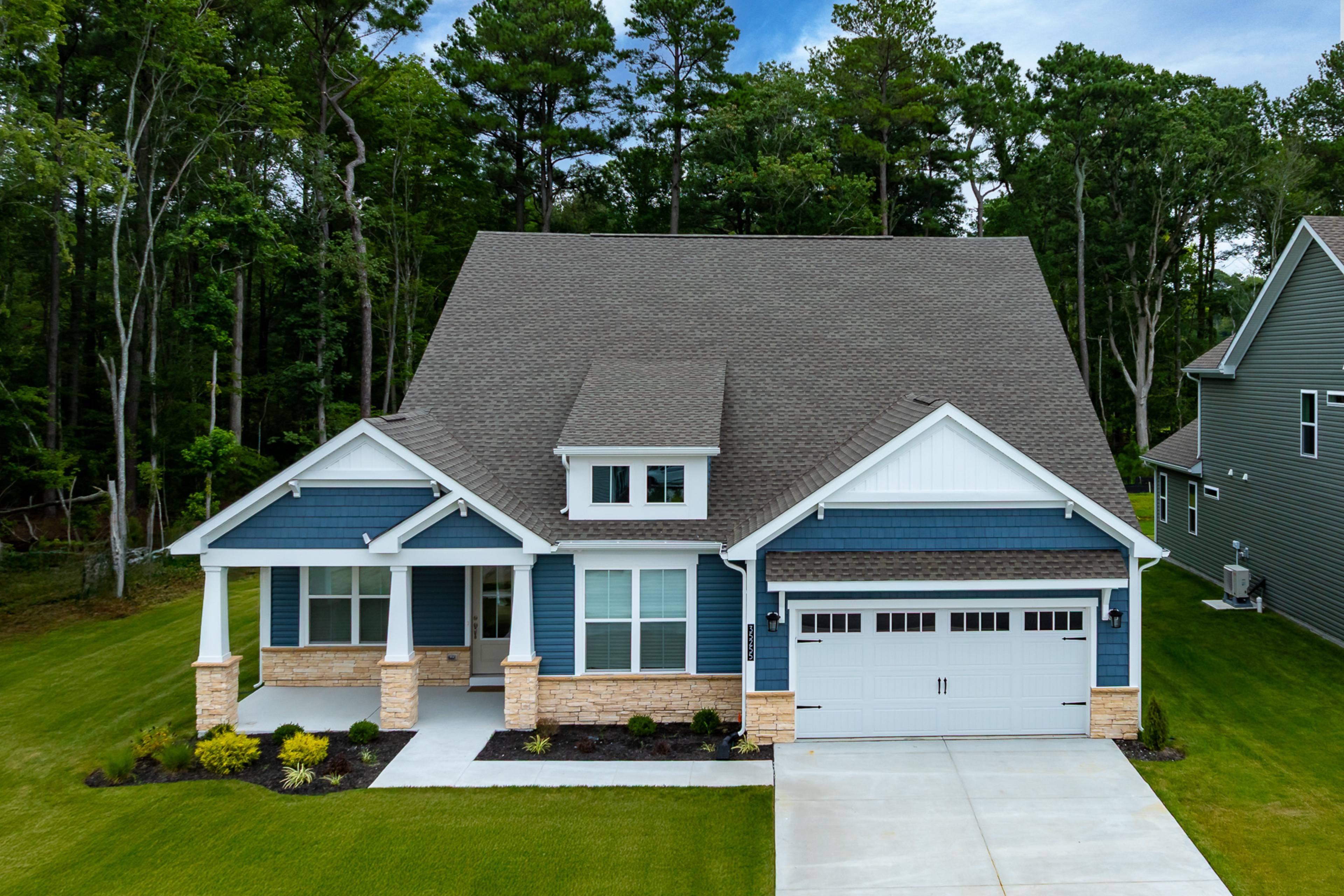 Card image for Barlow