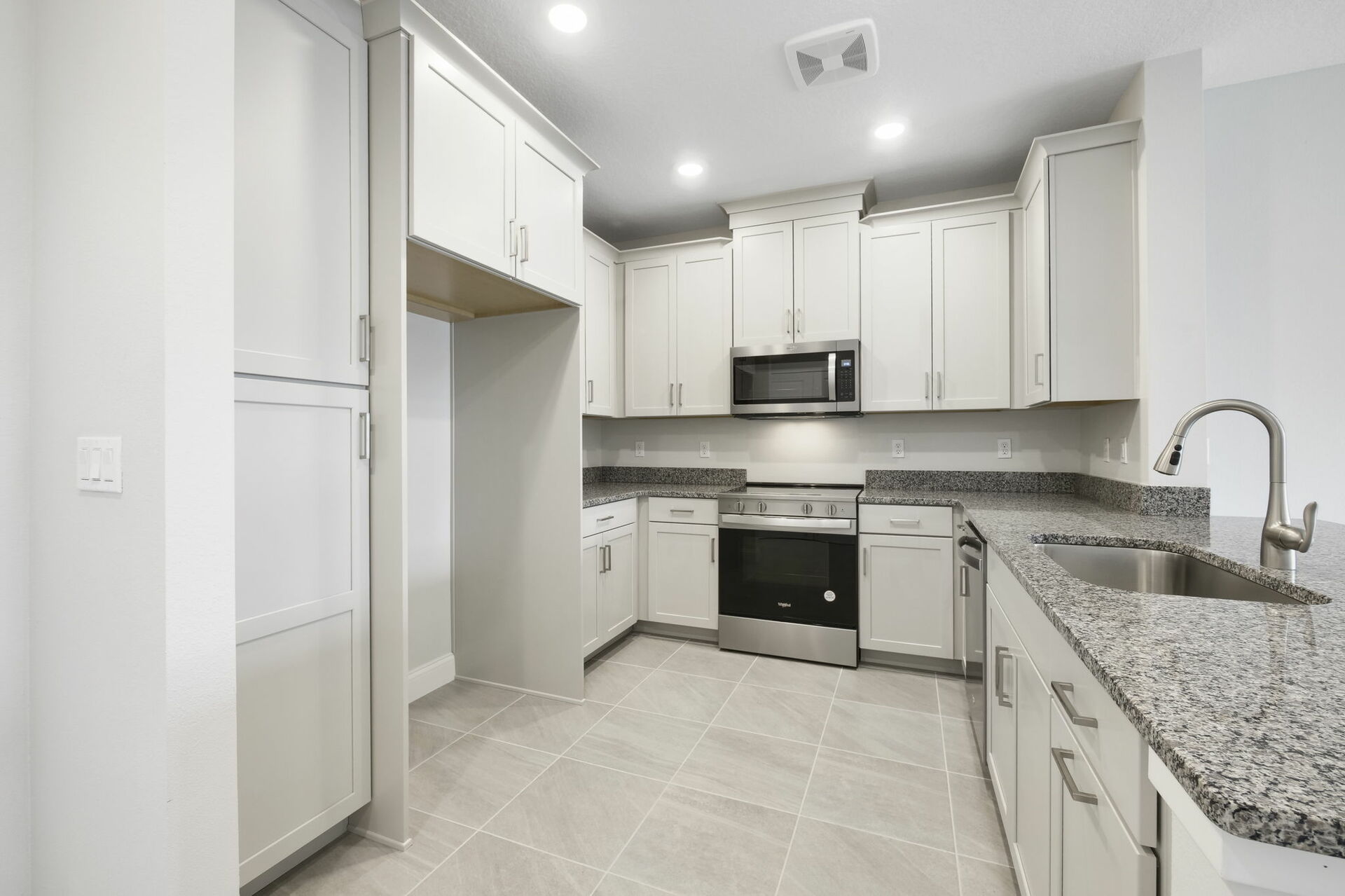 stainless steel appliances and granite countertops