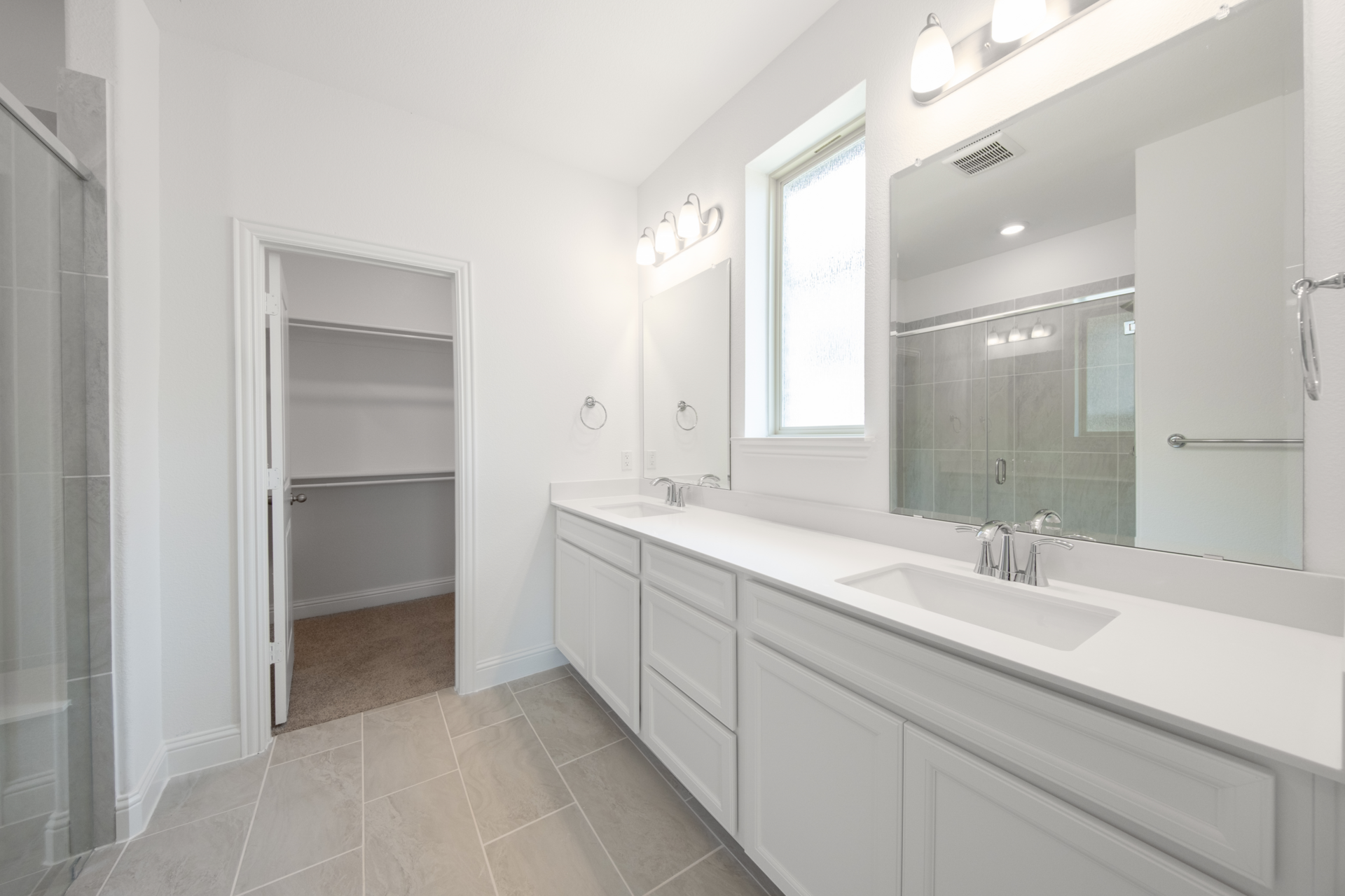 Avalon Primary Bathroom