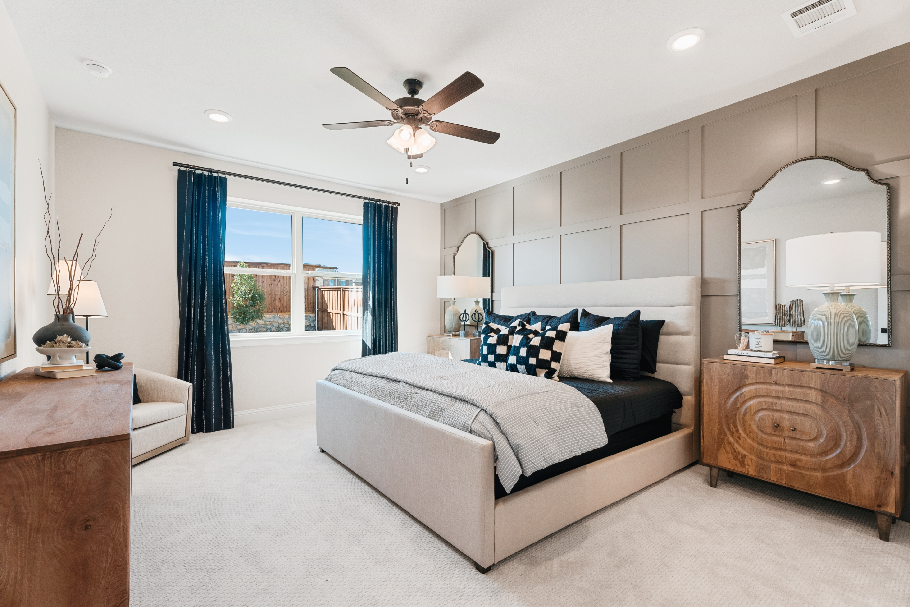 Card image for Avalon