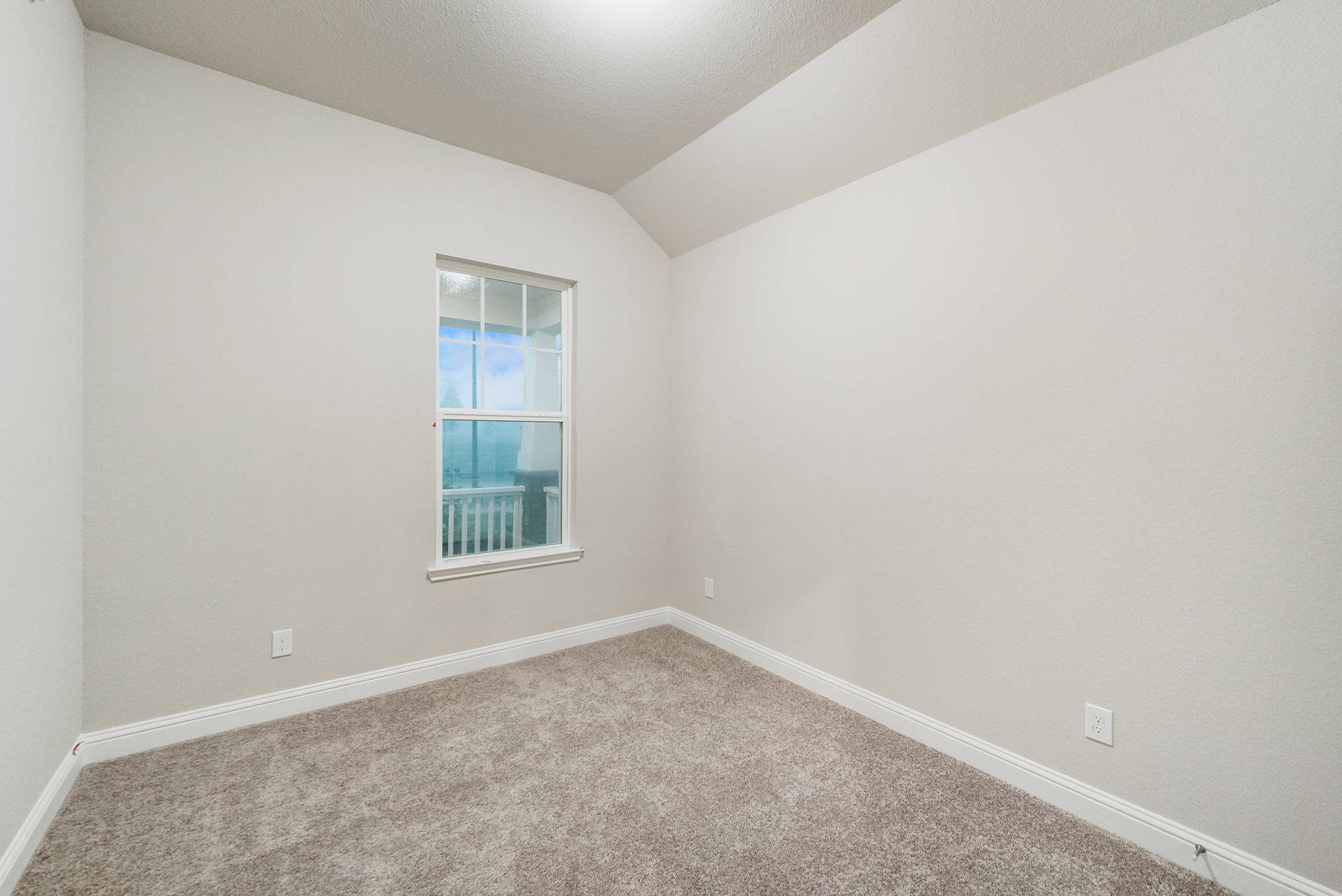 Bellissimo Secondary Bedroom