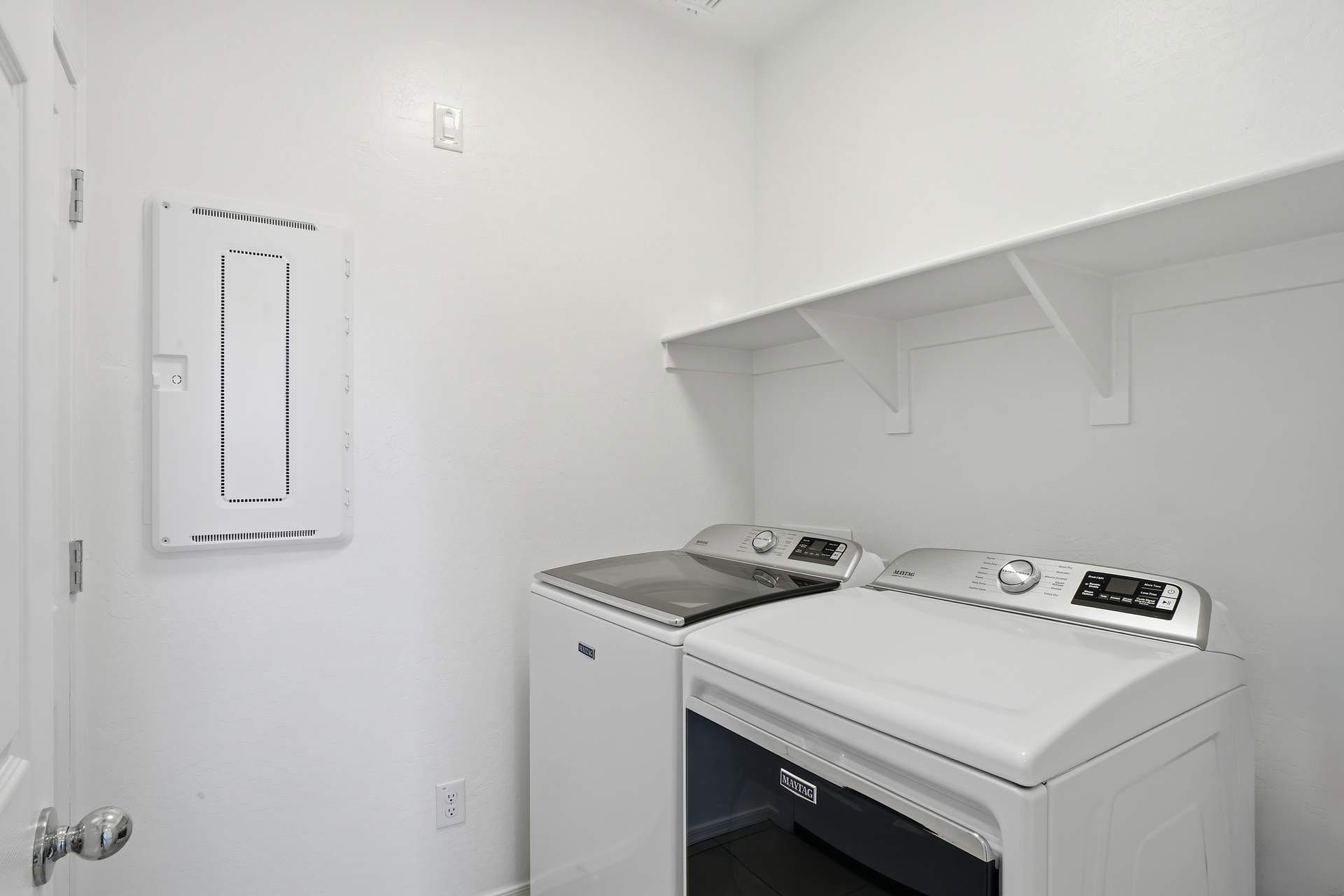 Bonita Laundry Room