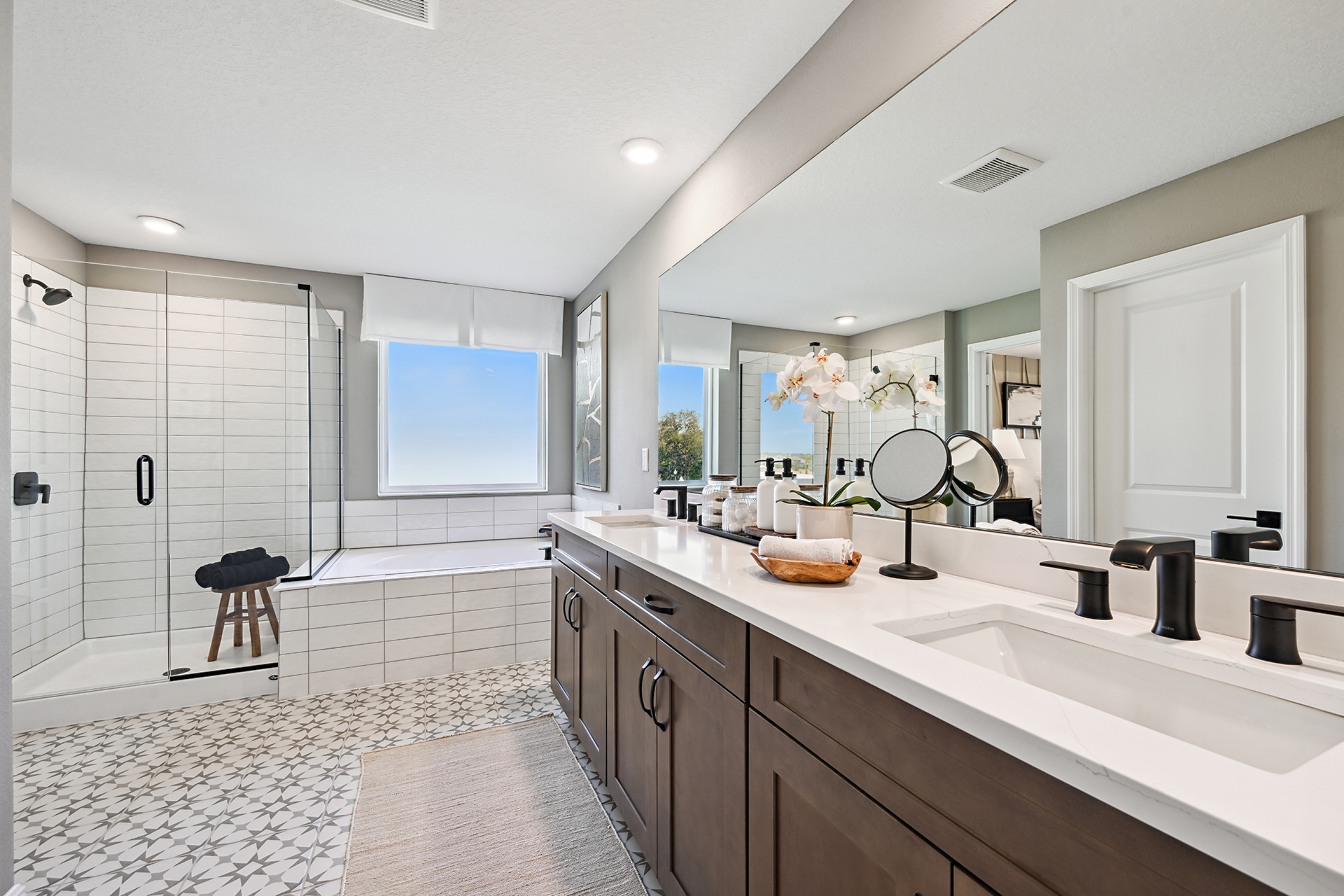 Canterbury I Primary Bathroom