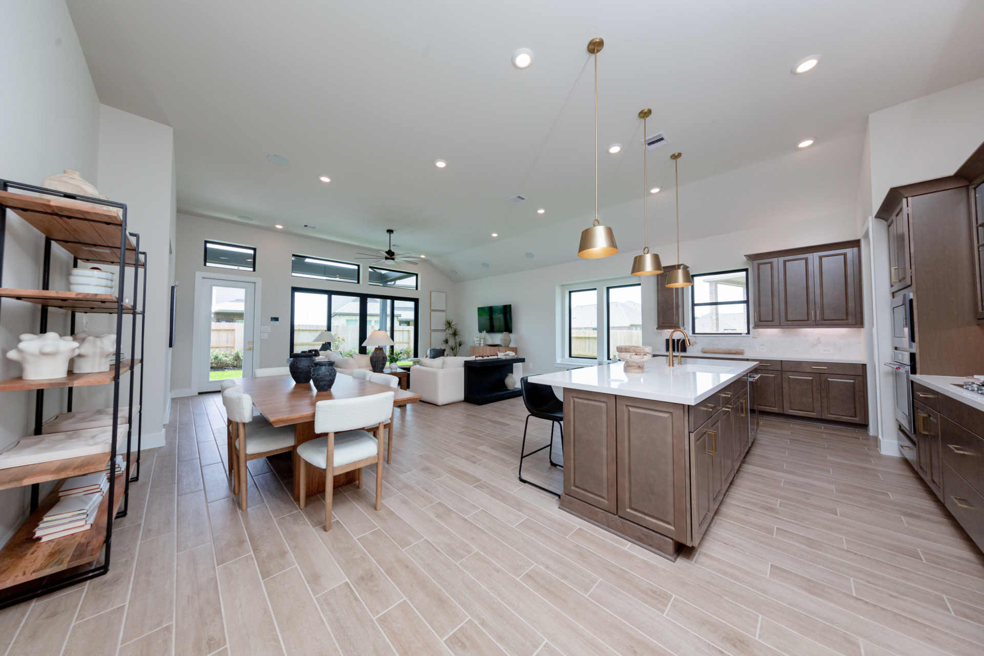 Crockett Kitchen & Dining