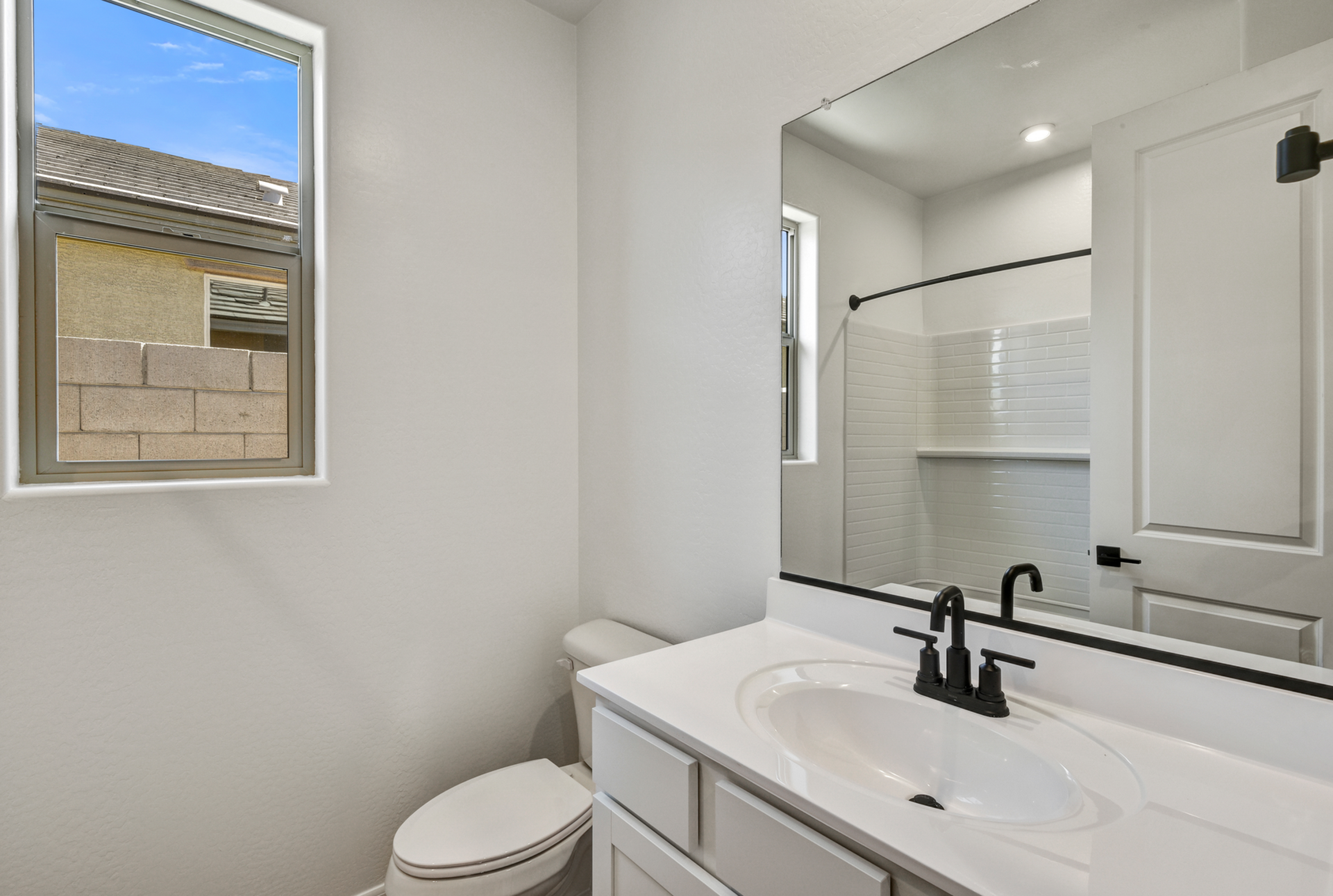 Ellenton Secondary Bathroom