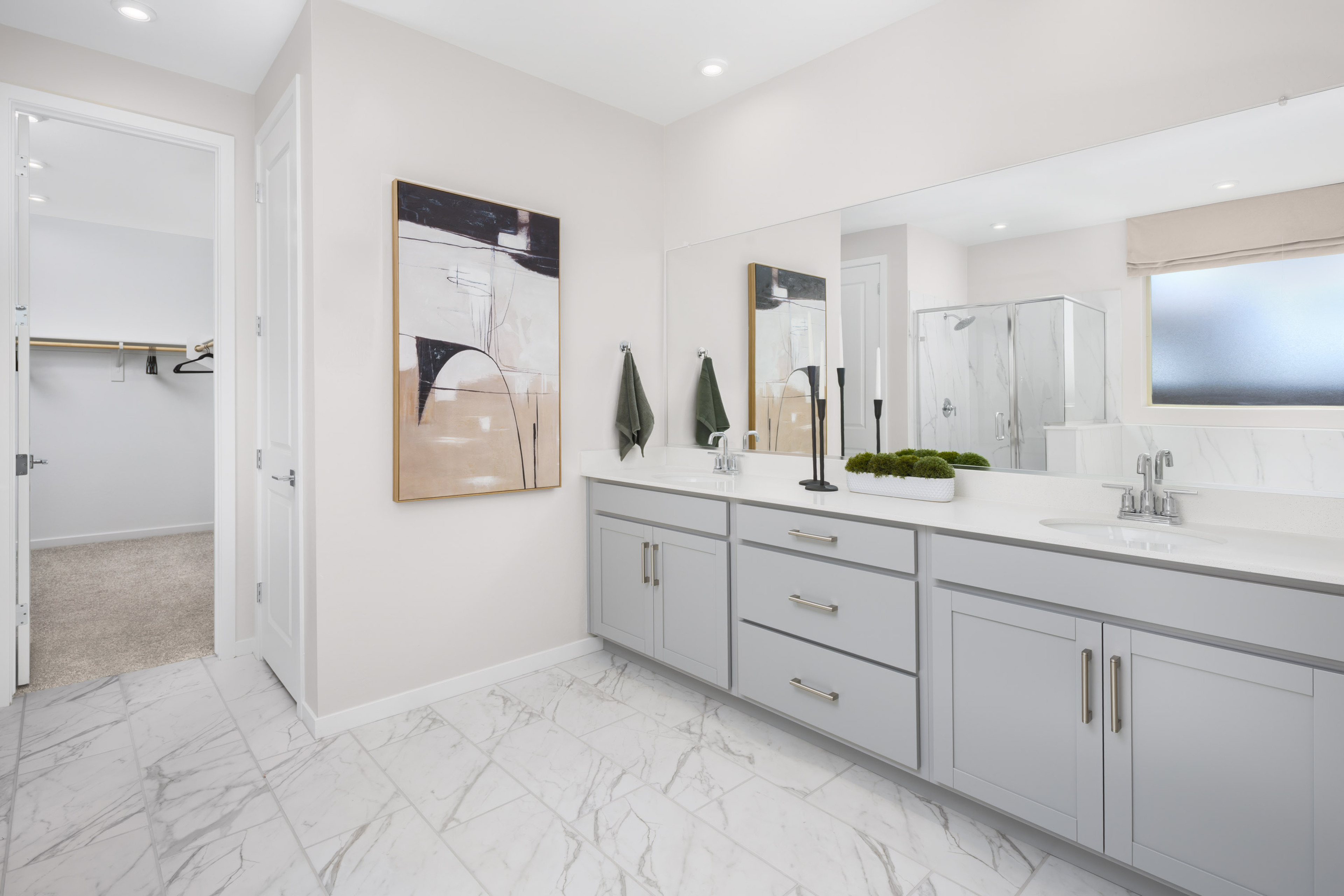 Fossil Primary Bathroom