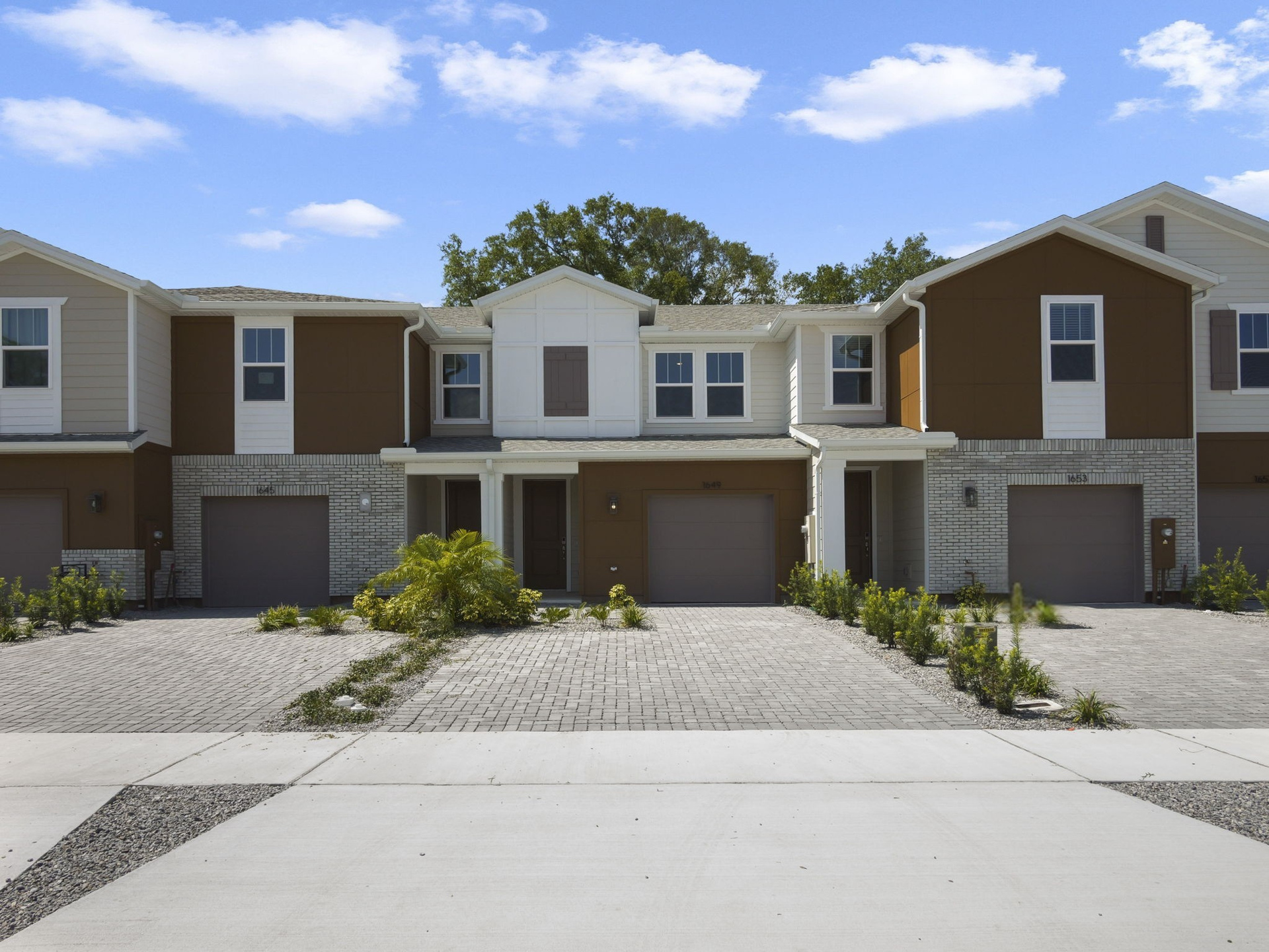 front exterior of the home with view of garage
