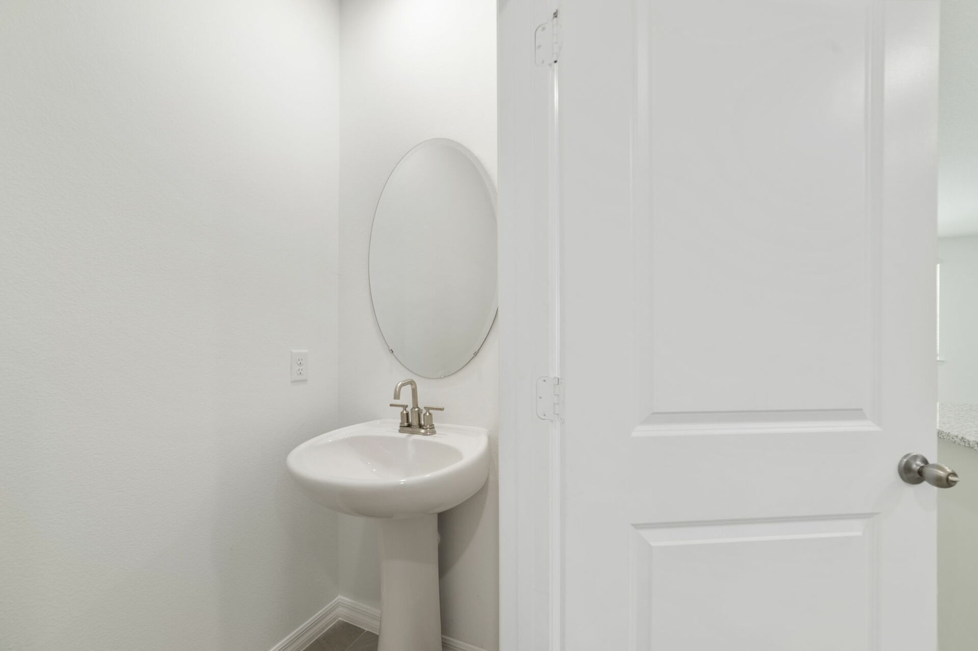 single sink vanity and mirror
