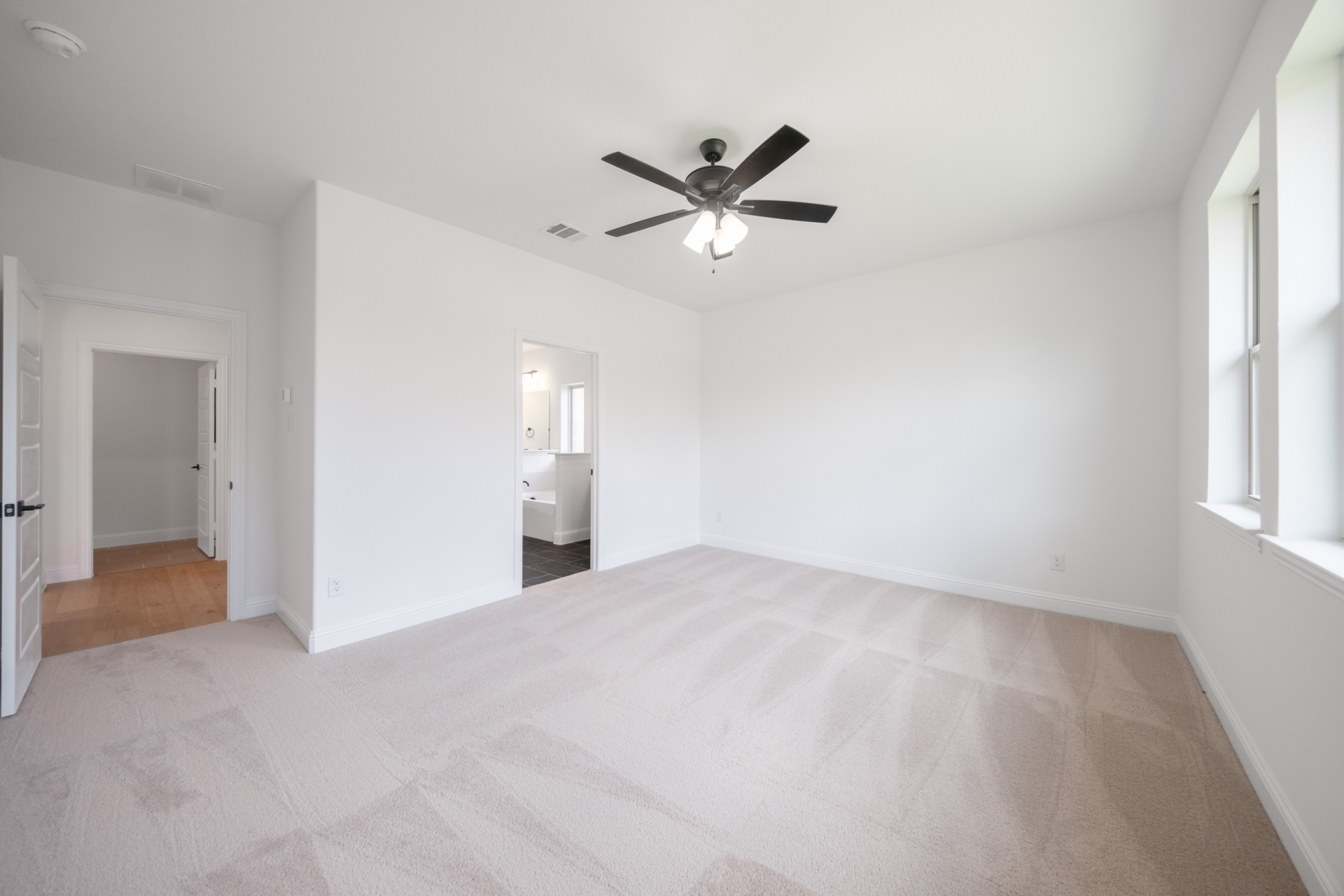 Laredo Primary Bedroom