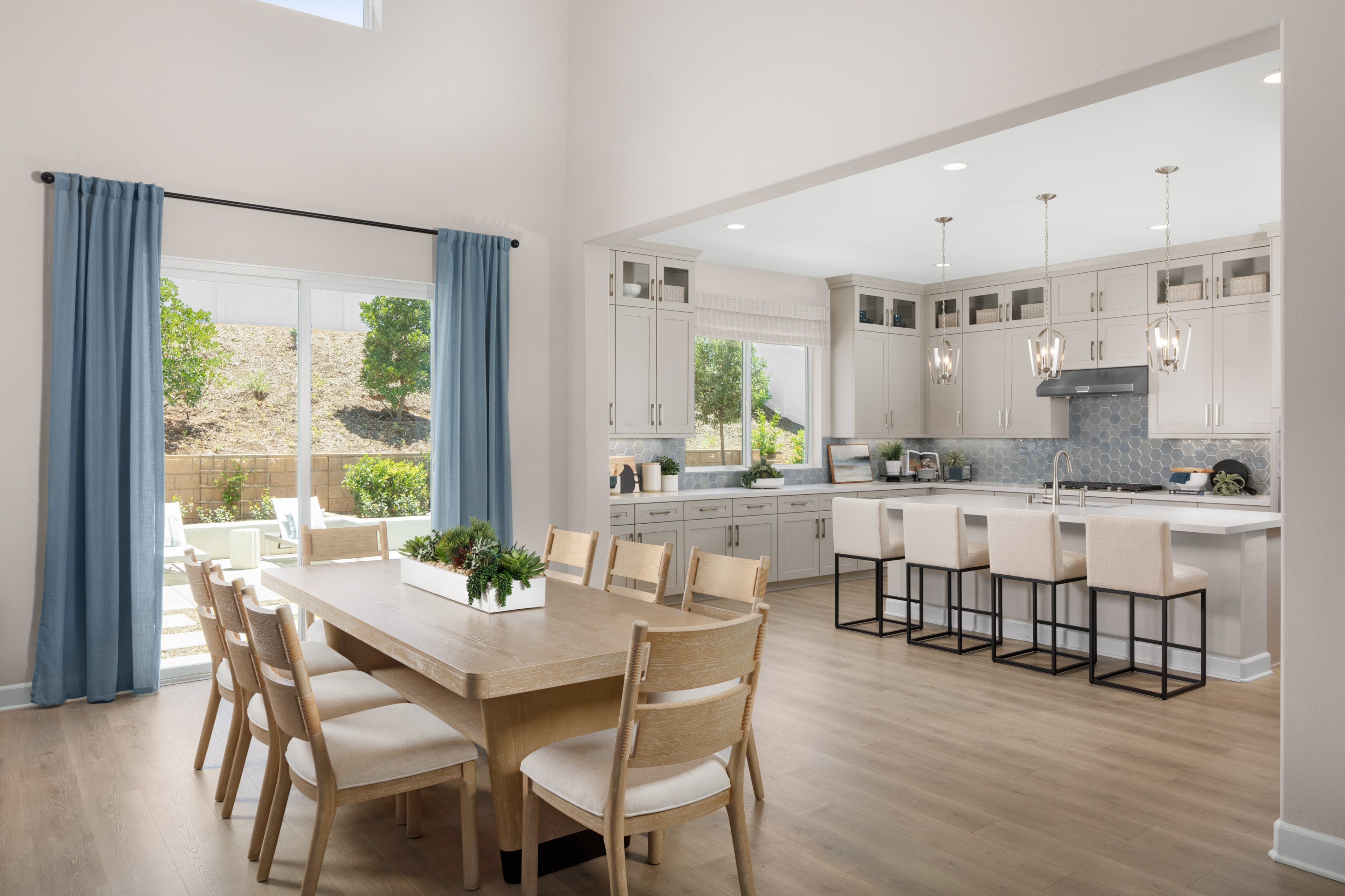 Lexington Dining Room & Kitchen