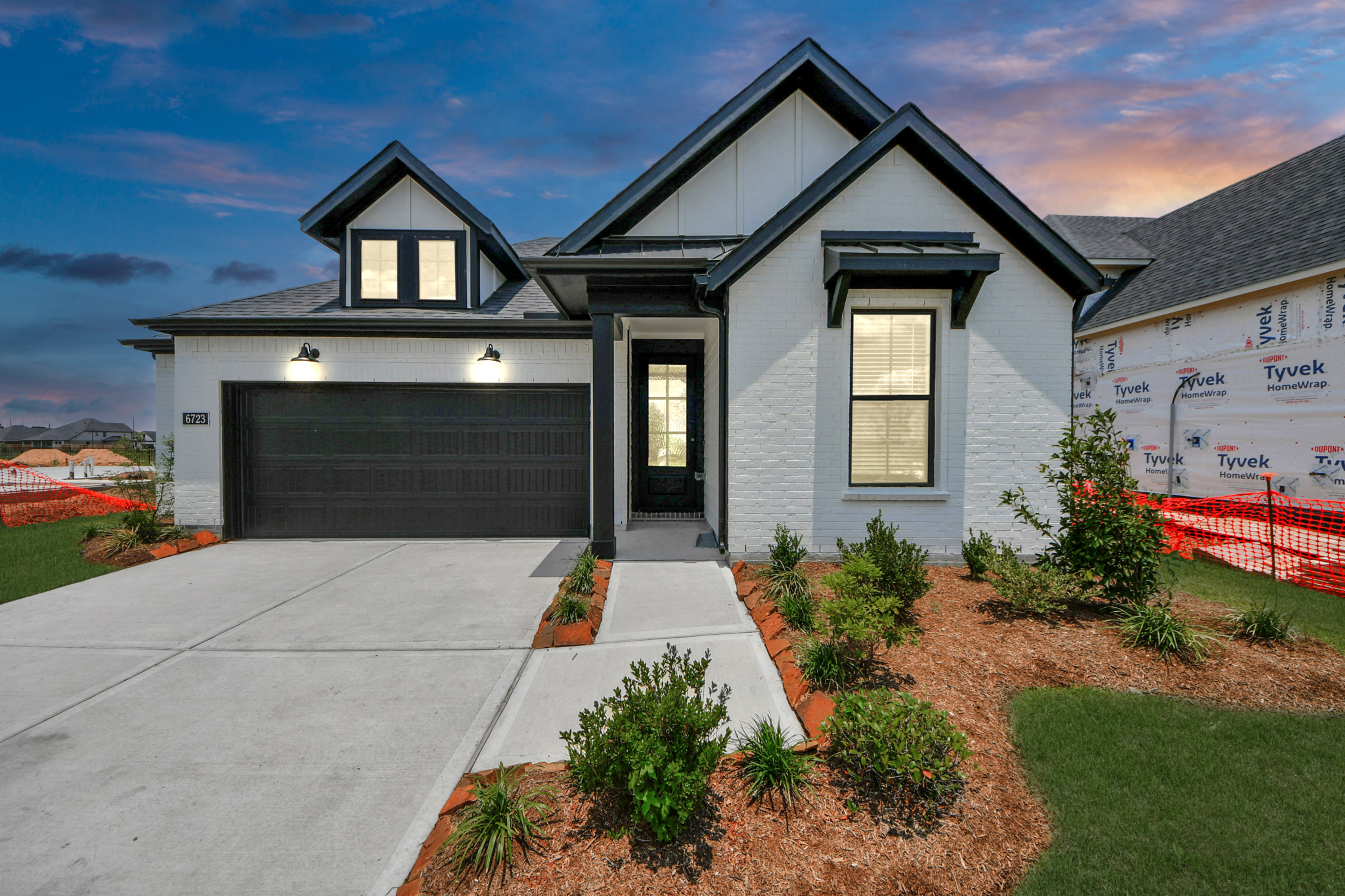 Card image for Maxwell