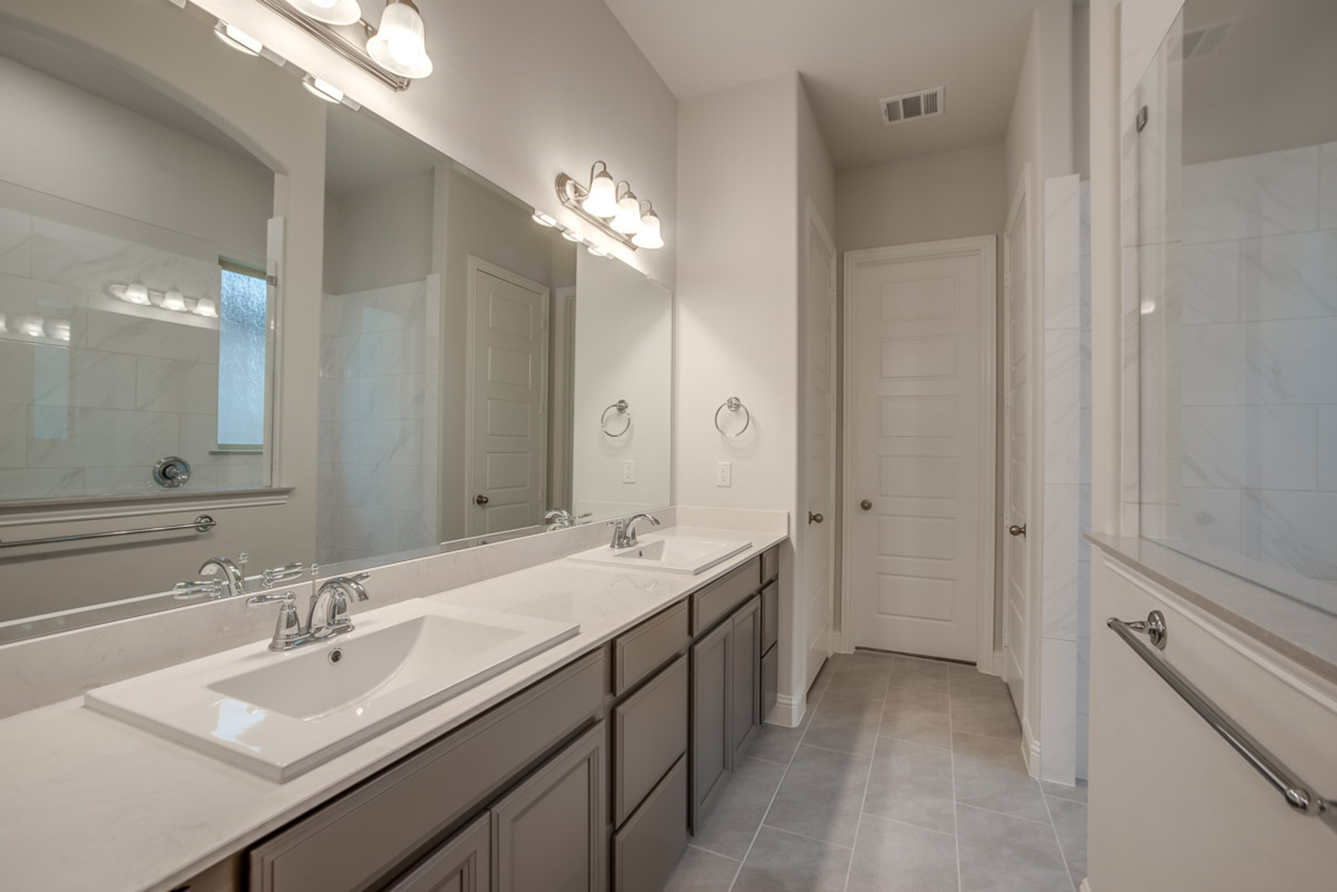 Meridian Primary Bathroom