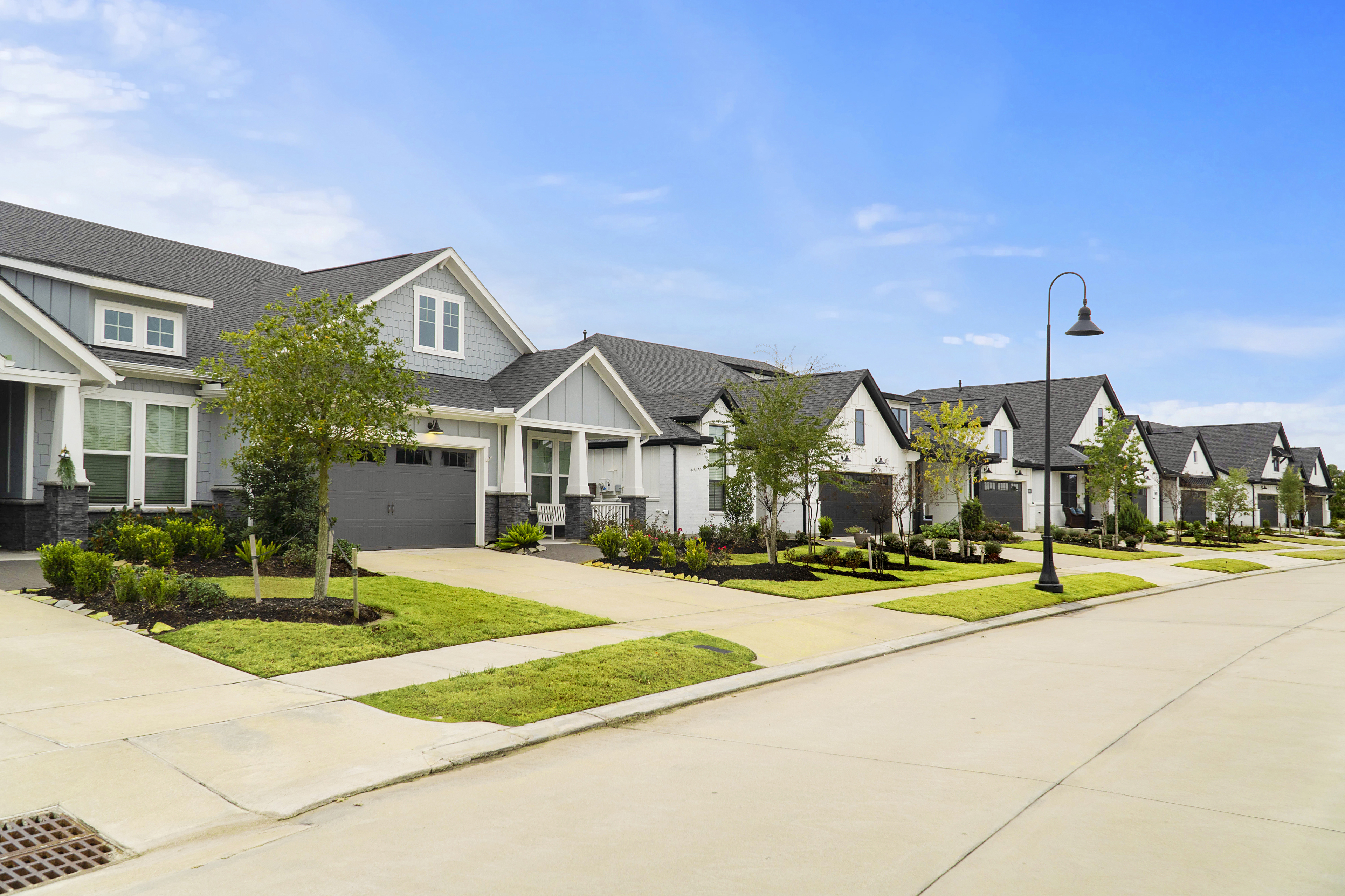 Modern Farmhouse & Craftsman-Style Exteriors