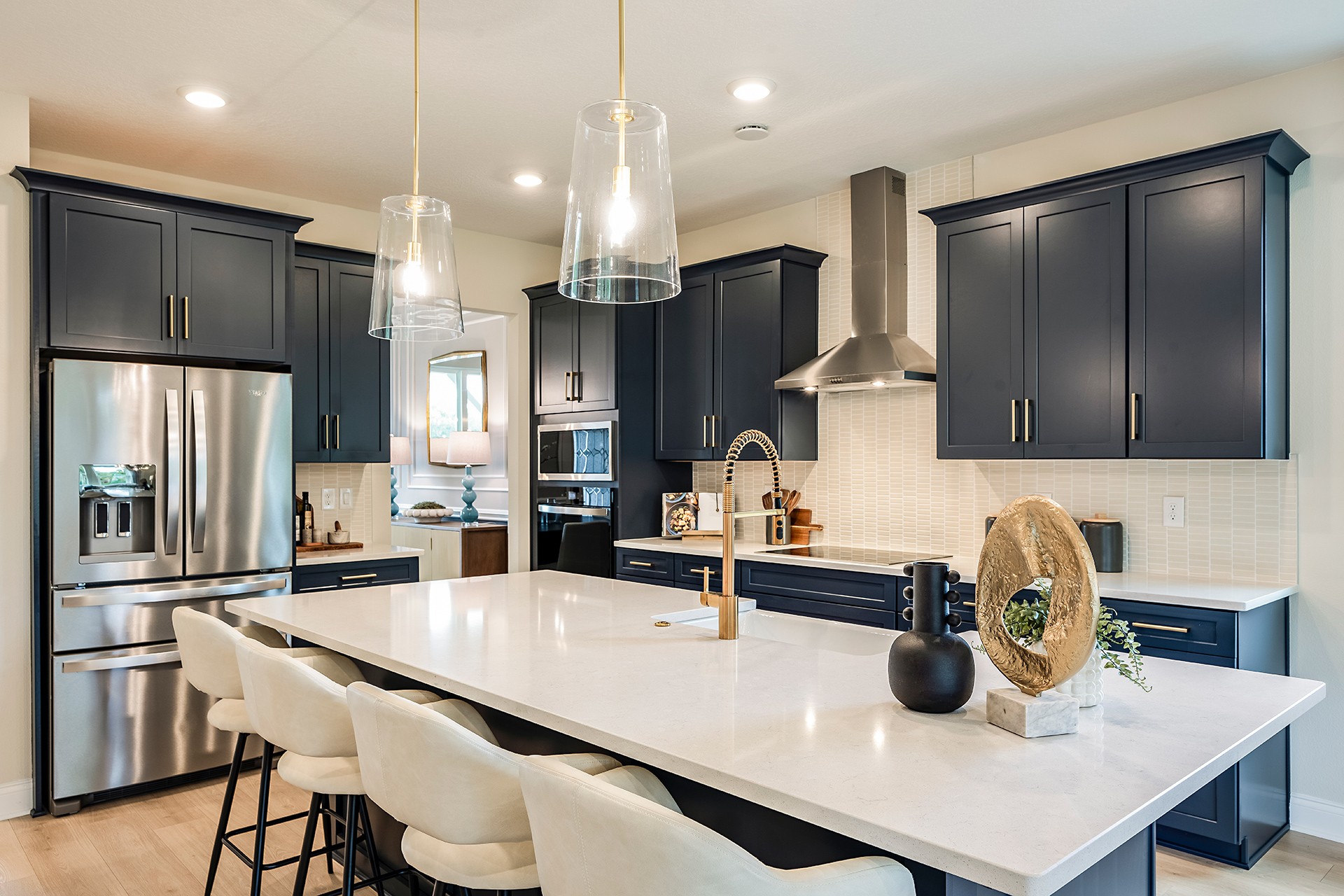 kitchen with center island and view of great room