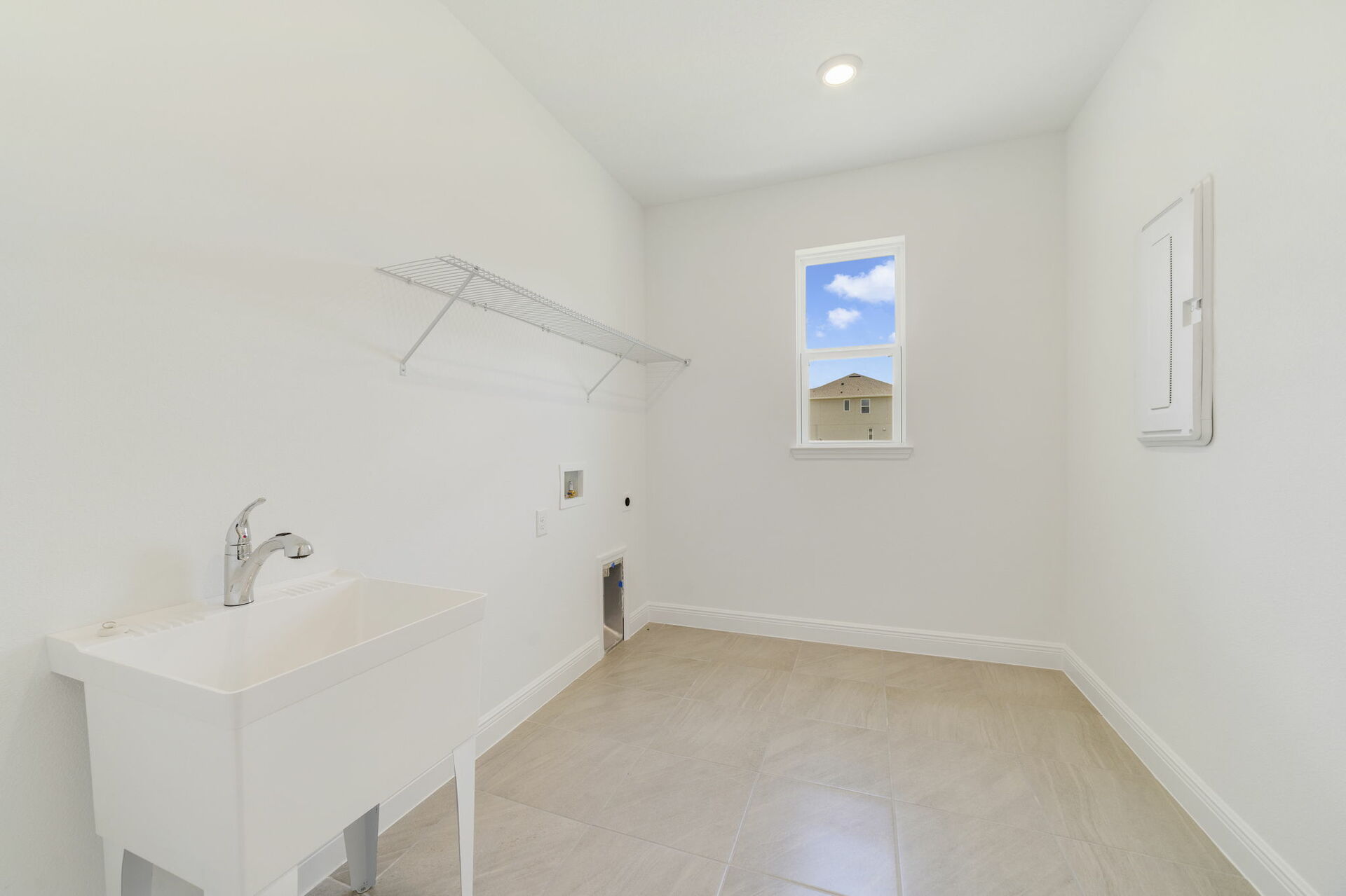 Radcliff Laundry Room