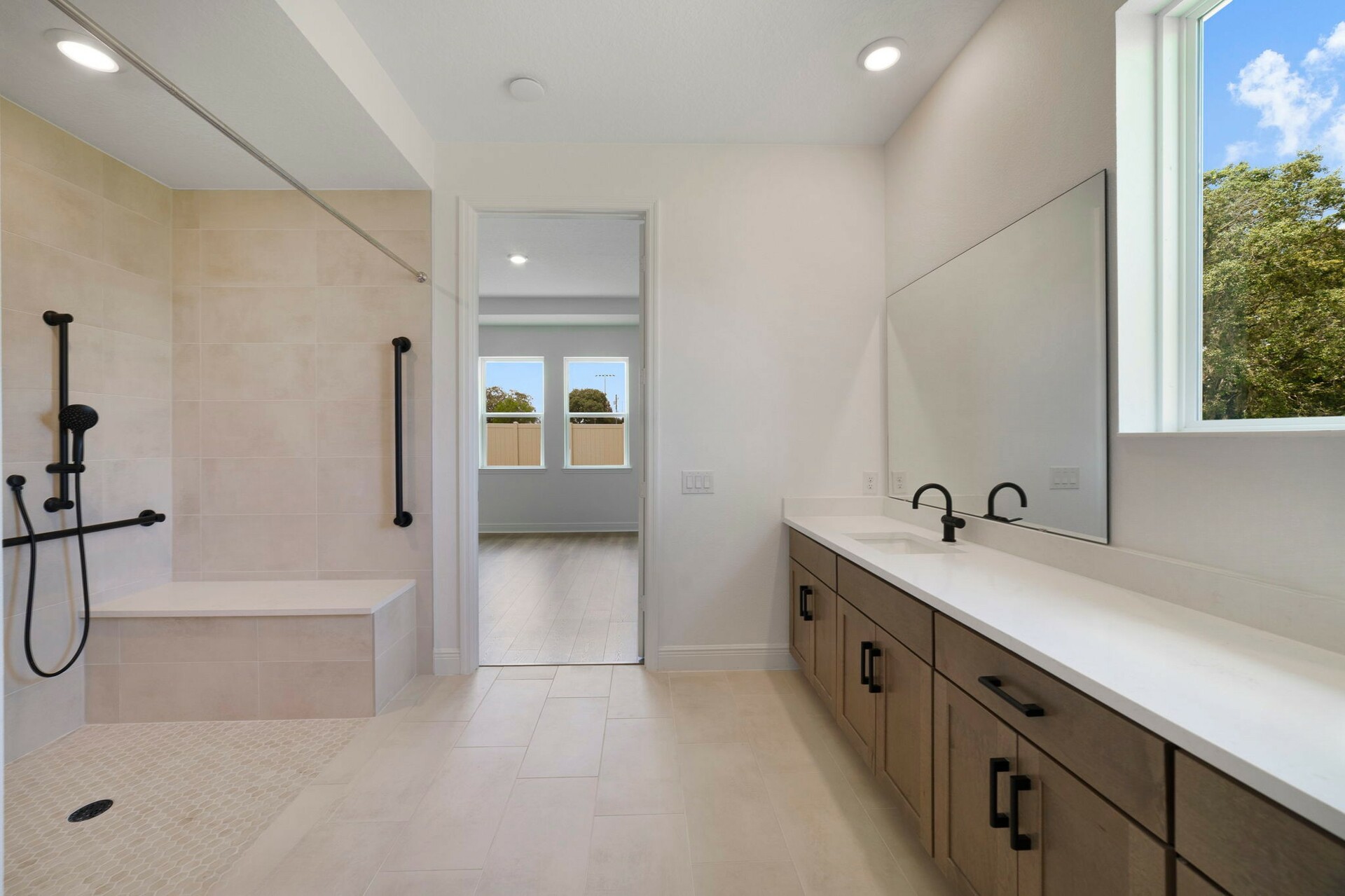 Radcliff Primary Bathroom