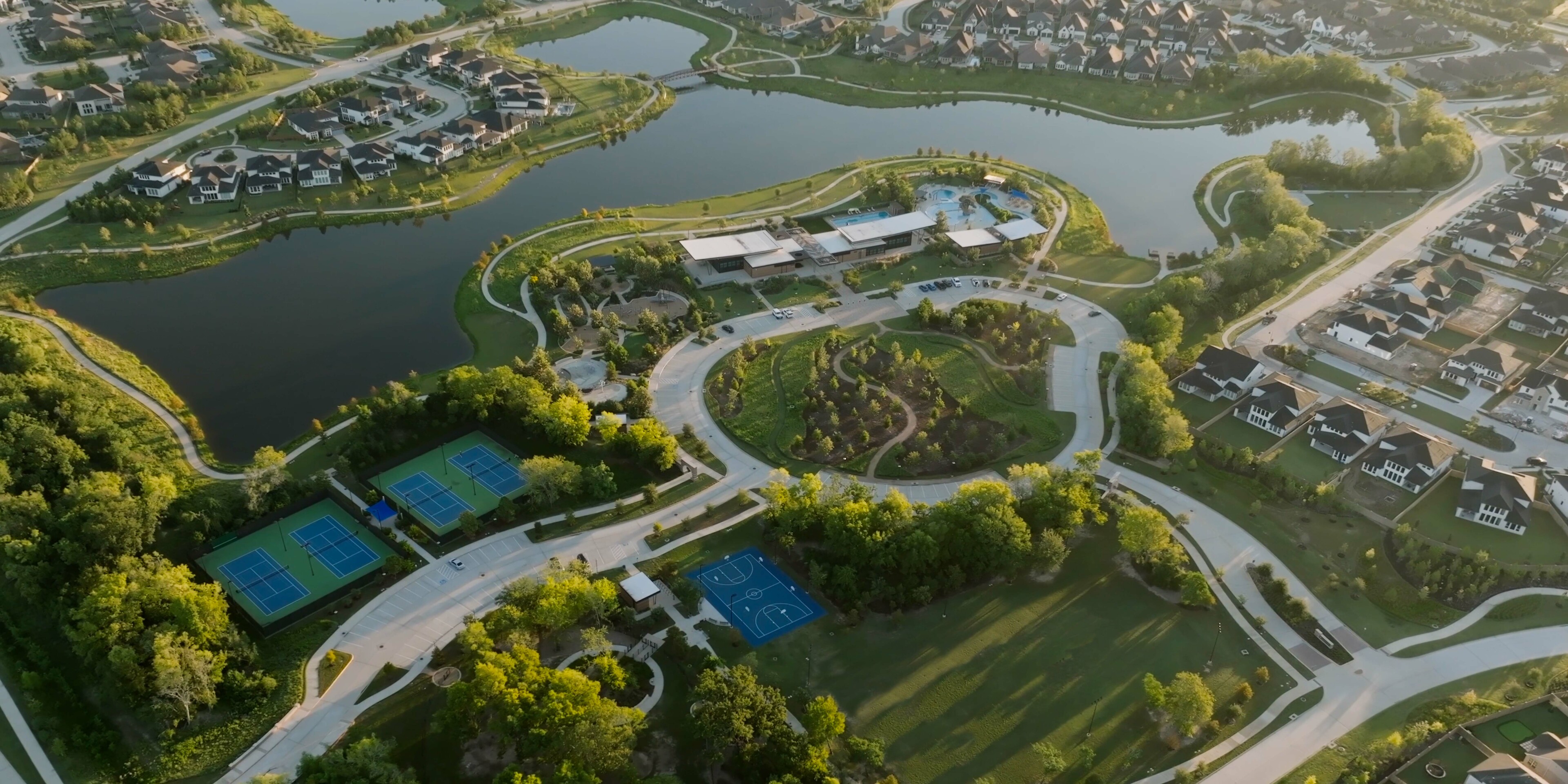 Resort-Style Amenity Complex