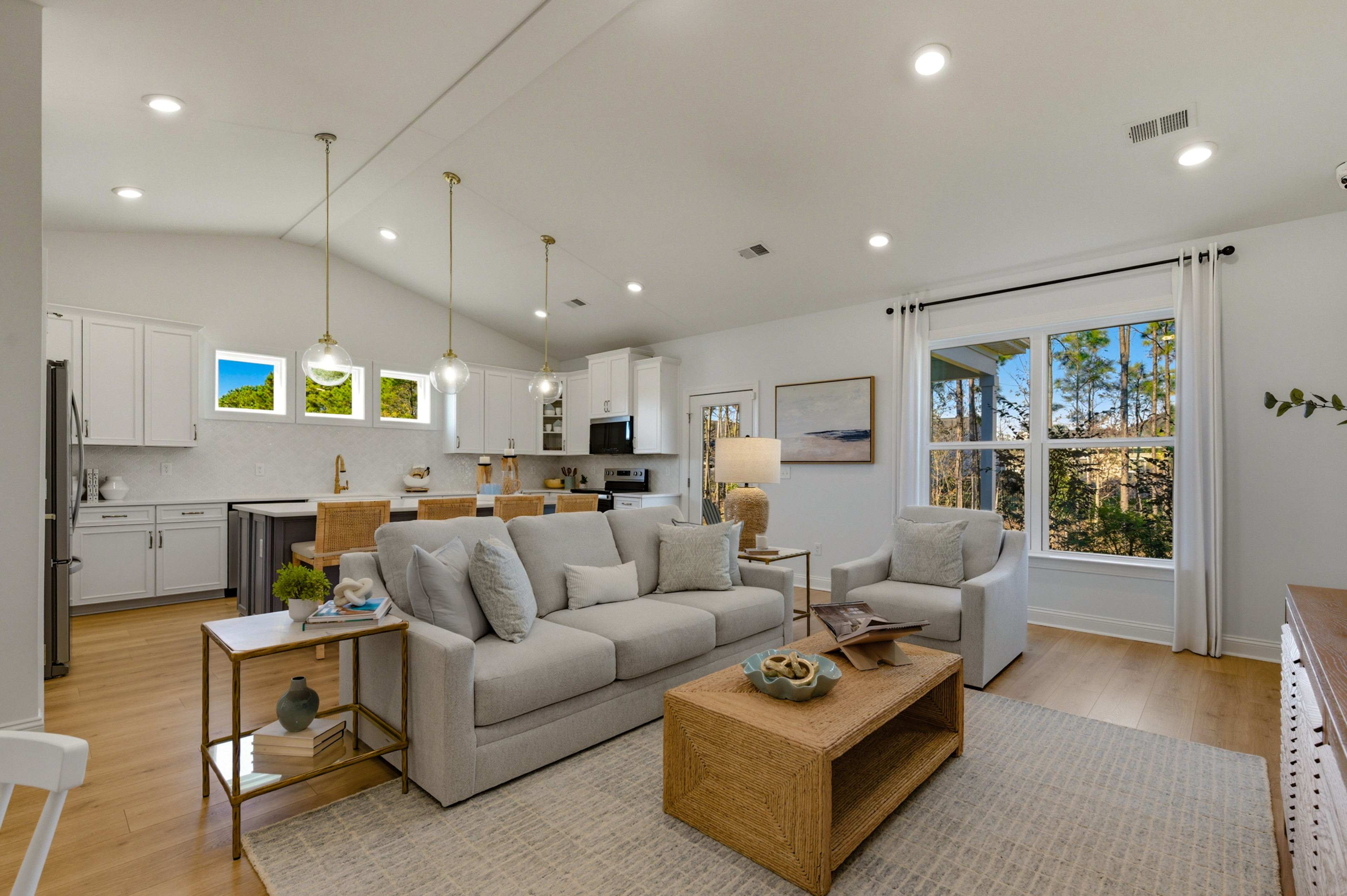 Savannah Living & Dining 