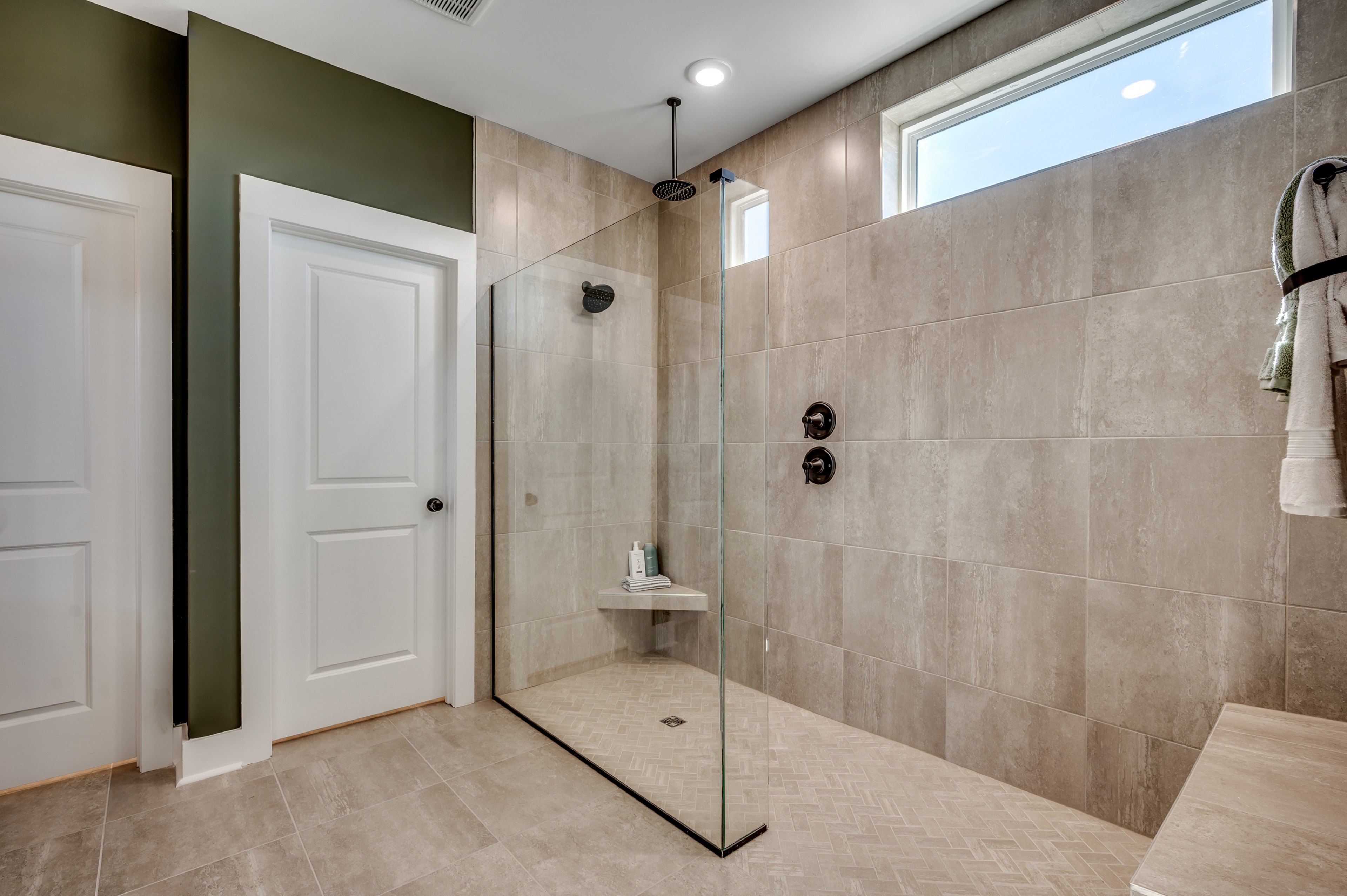 Sterling Primary Bathroom