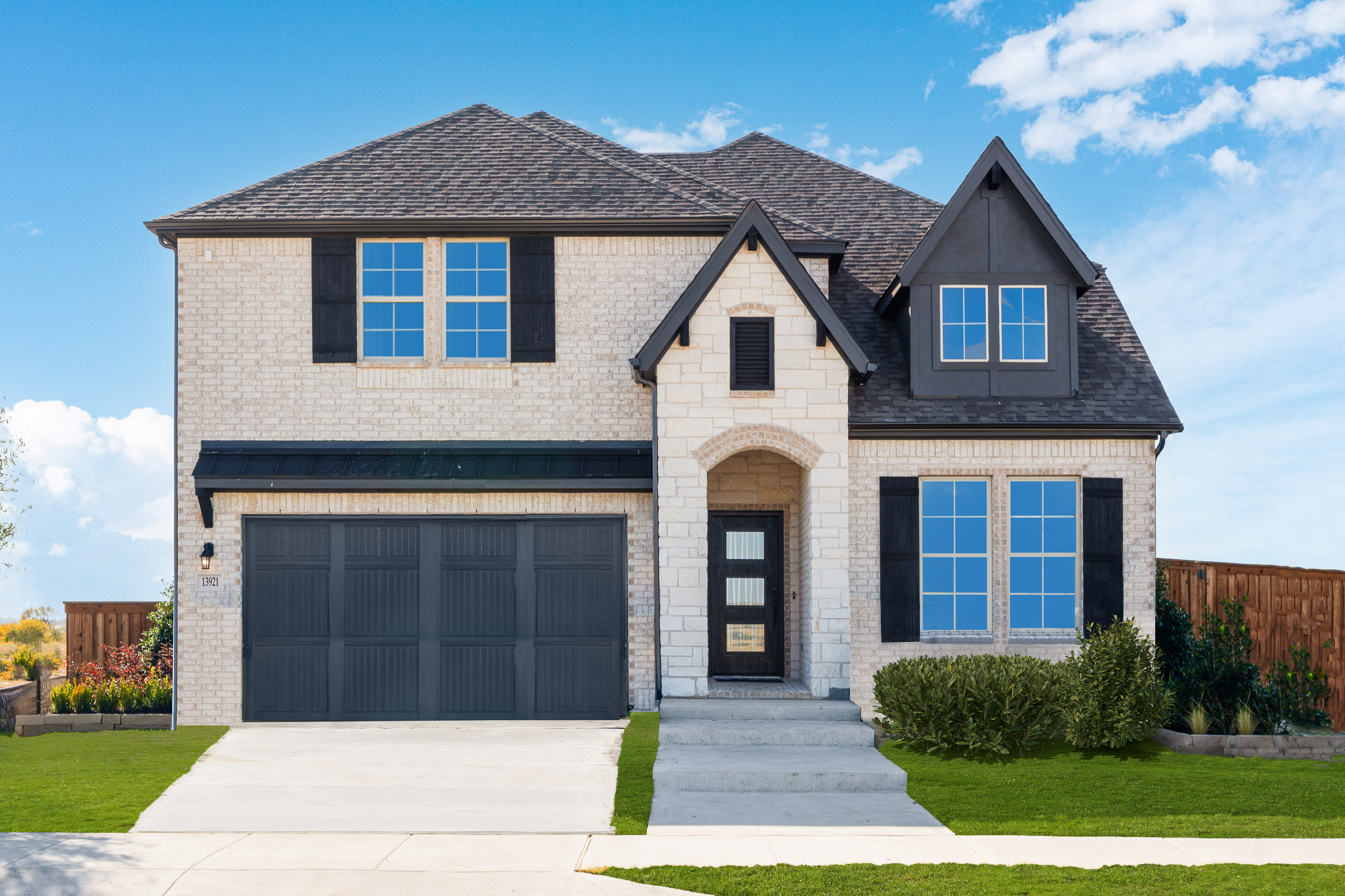 Summerfield Traditional L Exterior