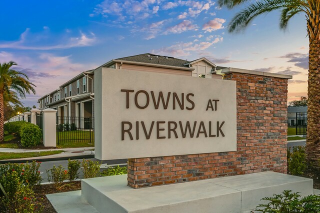 The Towns at Riverwalk